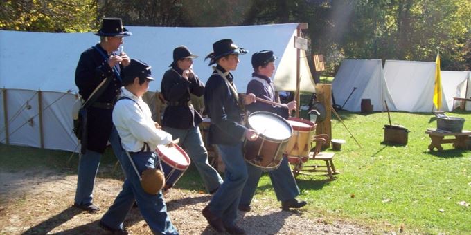 Walk through the camp of the re-enactors.