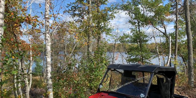 Stop for a while to take in breathtaking views of Aninnan Lake in Perch Lake Campgrounds.
