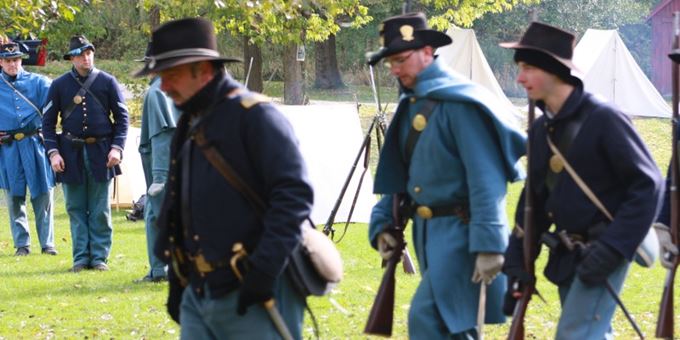 Watch re-enactors of the Civil War