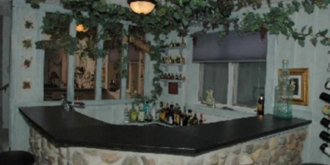 House of Angels- Wet Bar Area