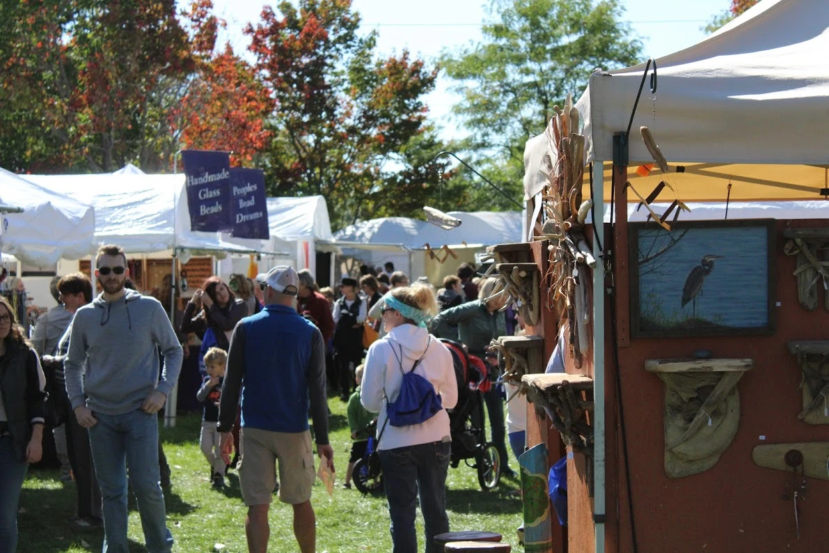 Spirit of the St. Croix Art Festival 2025 | Travel Wisconsin