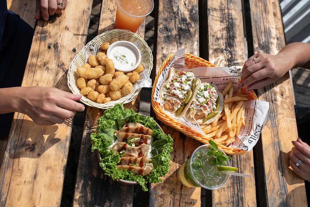 Tiki Bar & Lounge | Travel Wisconsin