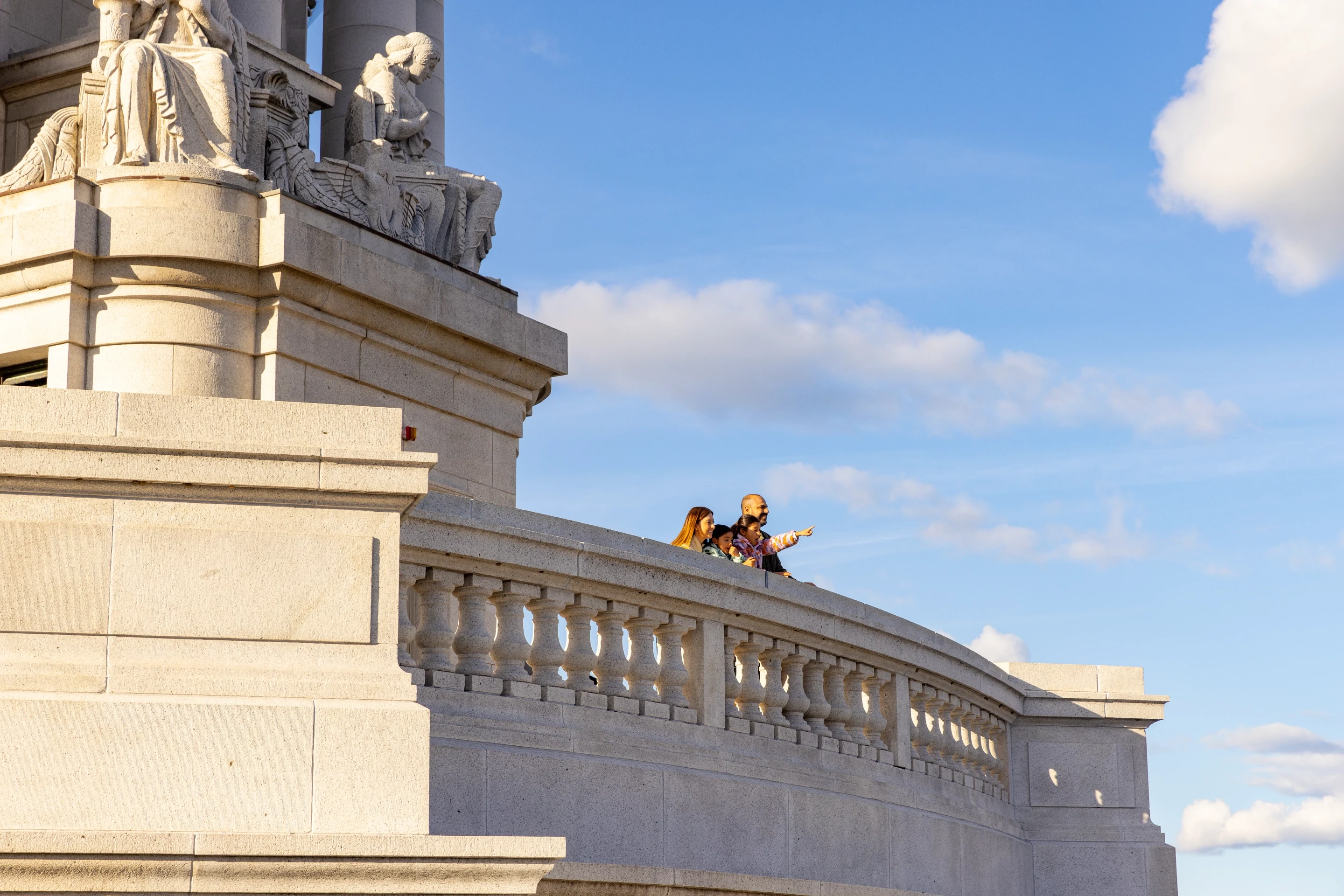 219-Family On Rooftop-Wisconsin State Capitol Building-Madison 219-Family On Rooftop-Wisconsin State Capitol Building-Madison