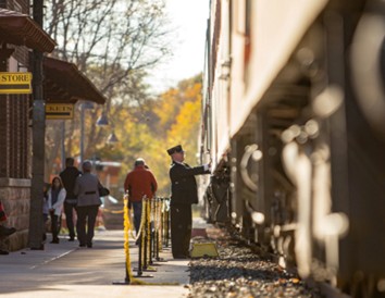 5 Scenic Fall Train Rides in Wisconsin