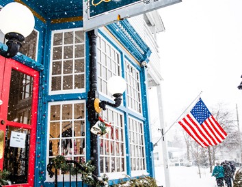 Step Into a Hallmark Movie in These Small Wisconsin Towns