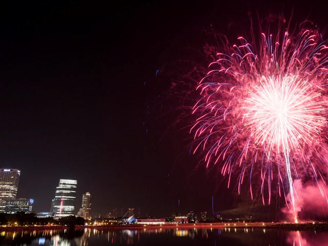 Fourth of July in Wisconsin: 9 Show-Stopping Fireworks Displays