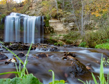 4 Wisconsin Waterfalls to Start Your Weekend Adventure