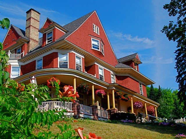 6 Bed & Breakfasts Perfect for Eloping in Wisconsin