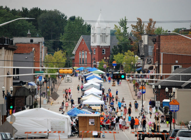 Clintonville's Fall Frenzy Event