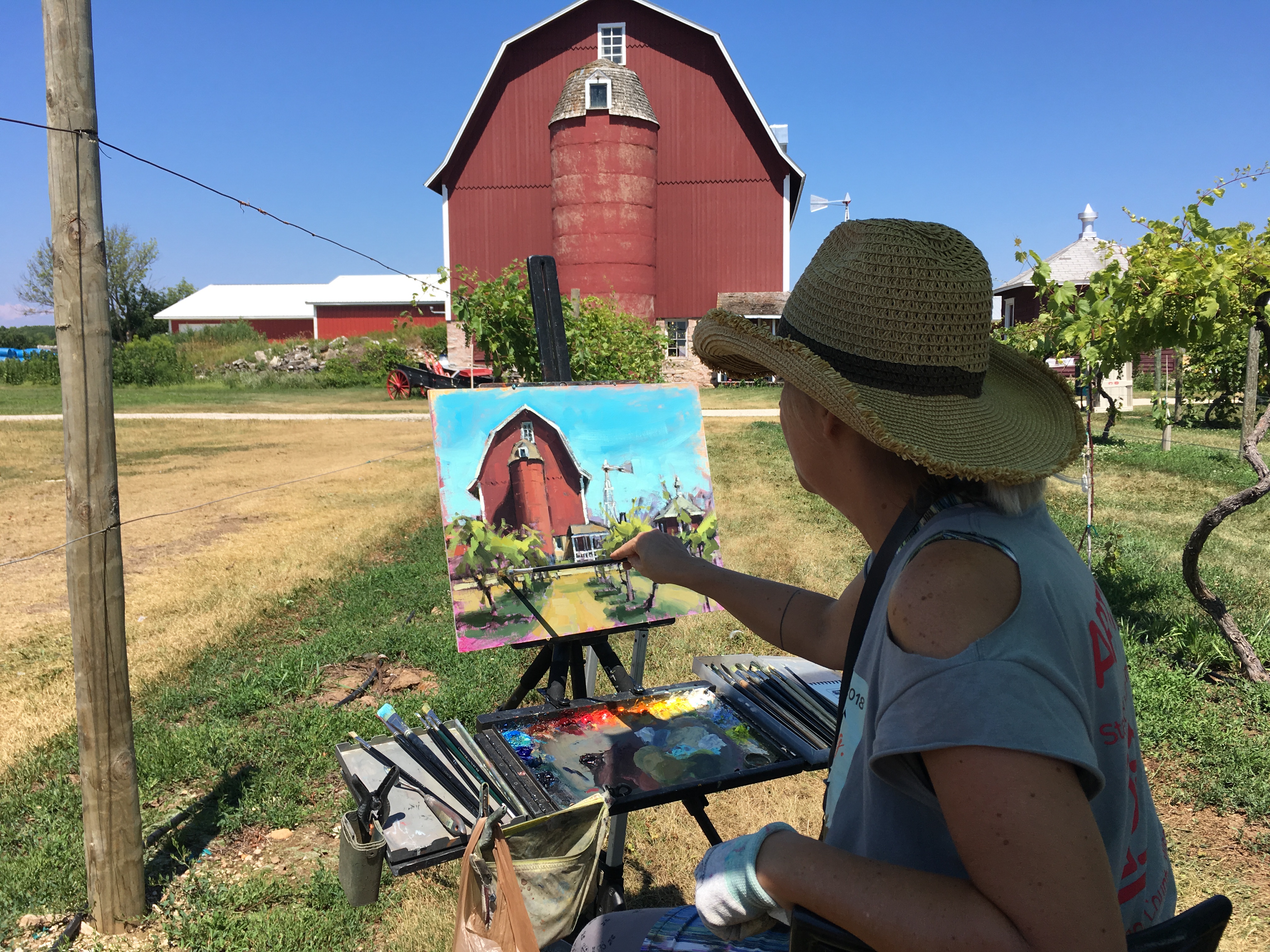 Wisconsin Artist Shelby Keefe on location in Fish Creek