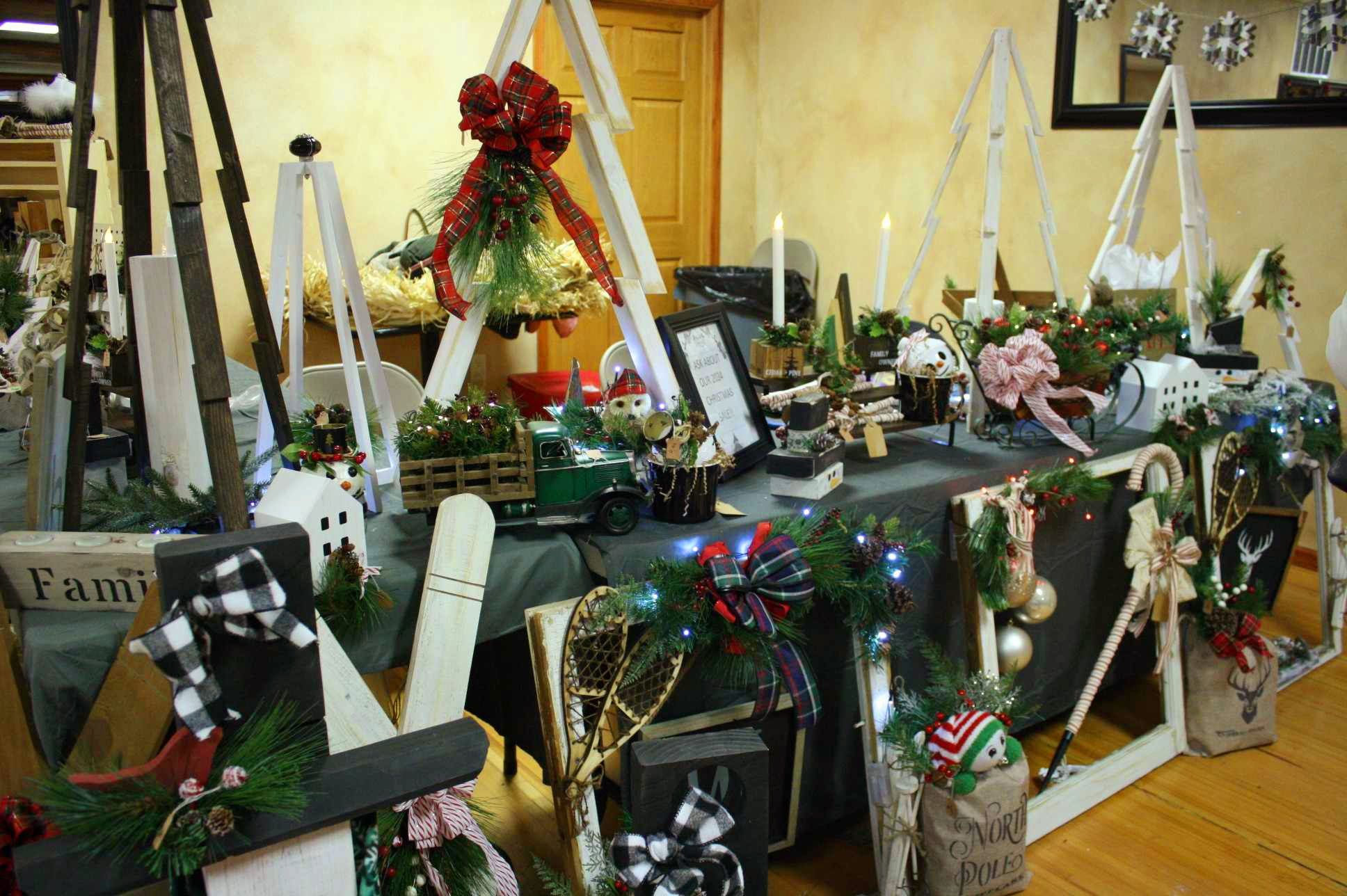 Christmas in Cassville Crafts + Vendor Fair