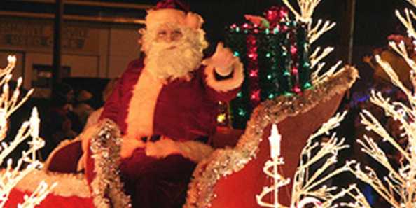 Helensville Wi Christmas Parade 2022 Hometown Christmas Parade | Travel Wisconsin