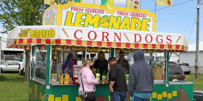Fresh Squeezed Lemonade and Corn Dog Food Stand
