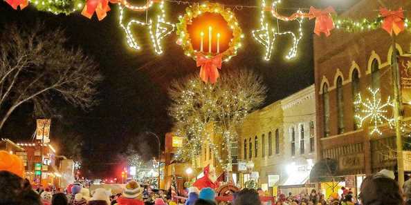 Christmas Productions 2022 Southwest Wisconsin Light Up Hudson 2022 | Travel Wisconsin