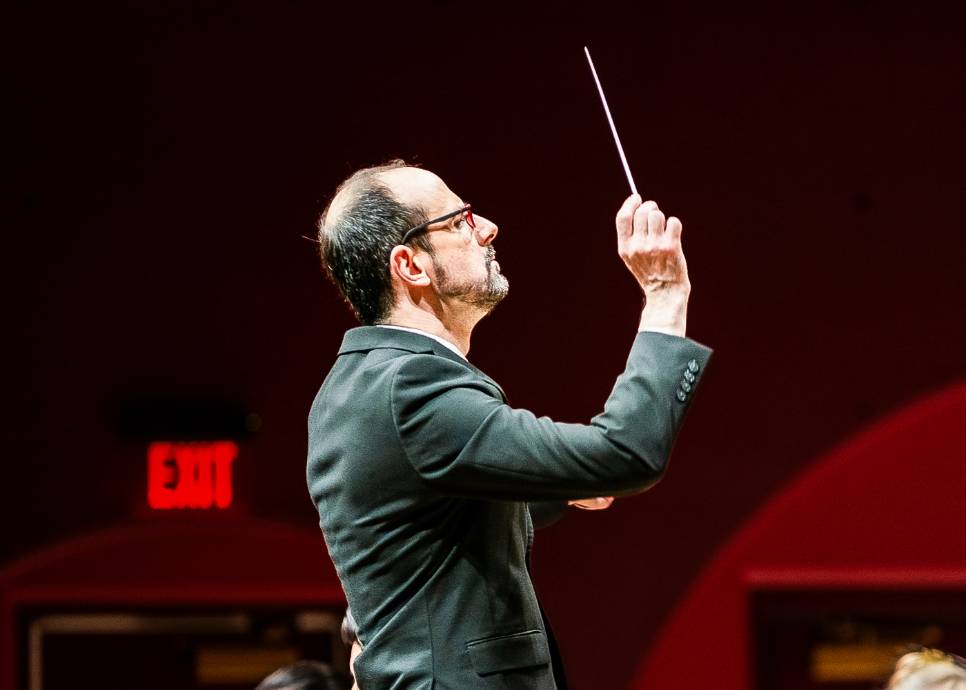 Sergei Pavlov directing Festival Choir of Madison