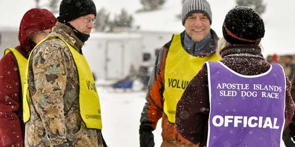 Volunteer at the Apostle Islands Sled Dog Race