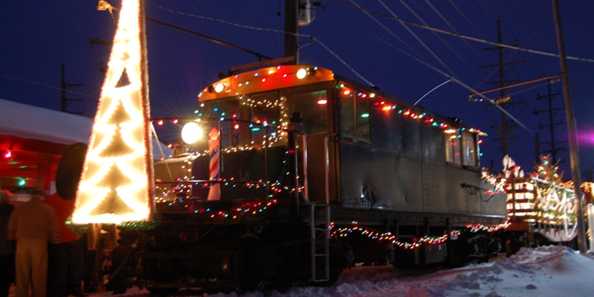 The East Troy Electric Railroad Santa Parade Train. (Vanessa Lenz photo)
