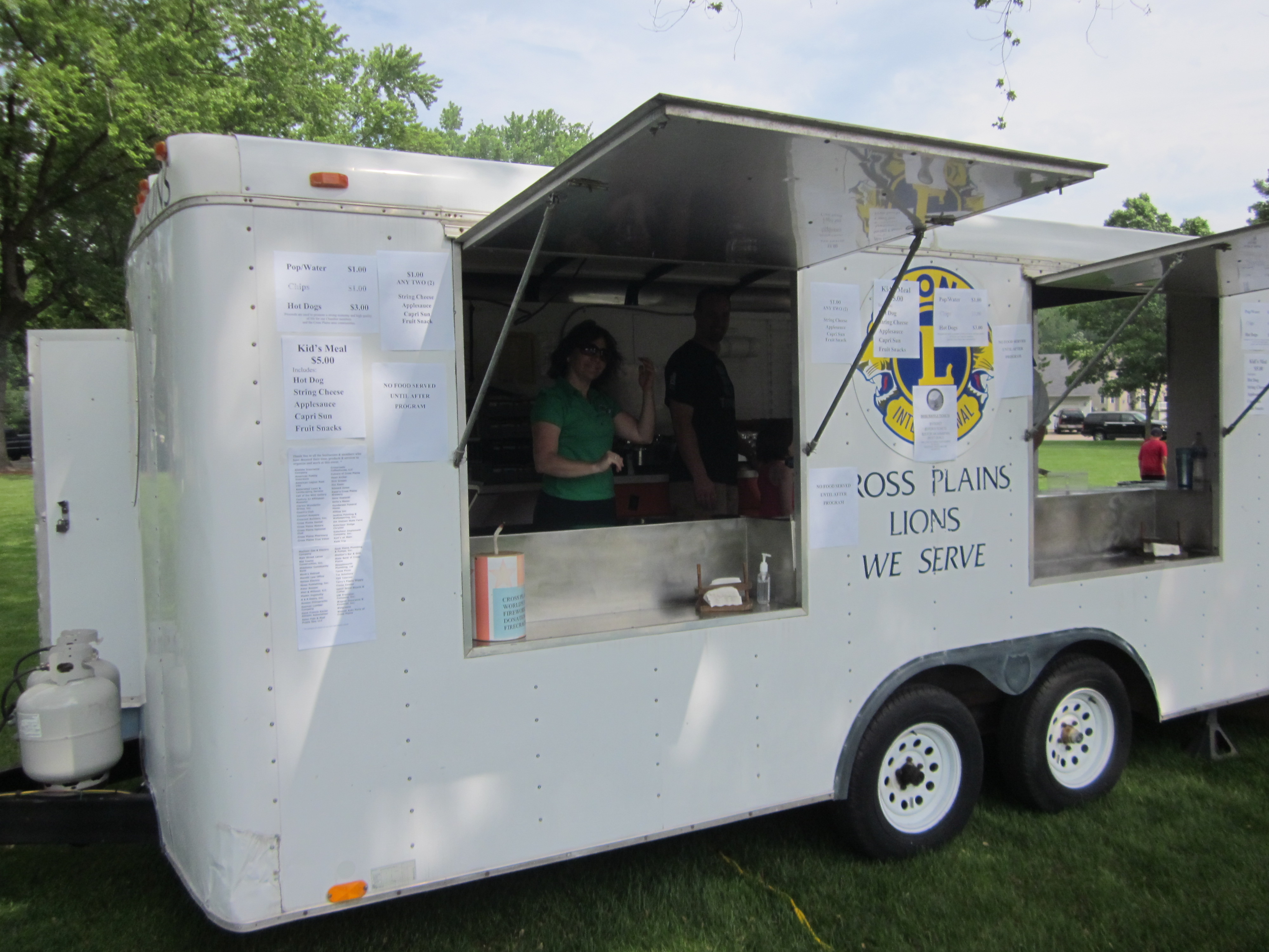 Lion's Wagon Serving Delicious Brats &amp; More