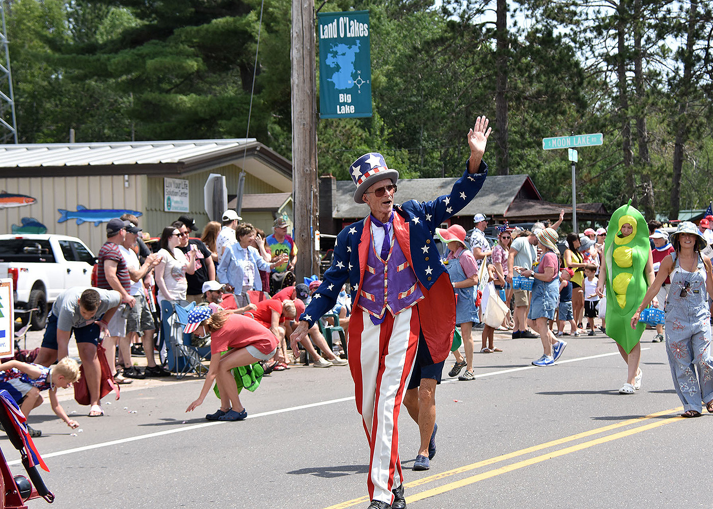 Join Uncle Sam at the Land O' Lakes Parade!