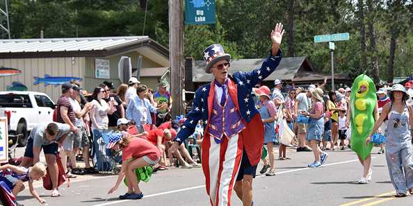 Join Uncle Sam at the Land O&#39; Lakes Parade!
