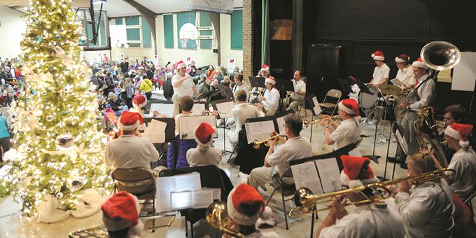 Cedarburg Civic Band entertain the crowds with  holiday music.