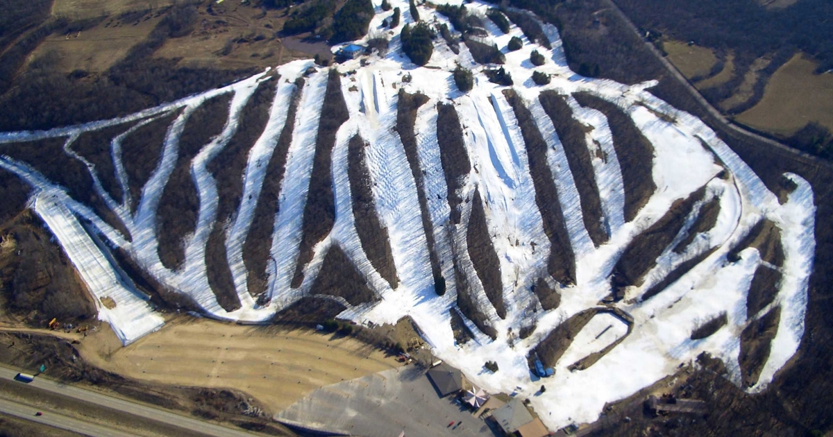 Cascade Mountain Ski, Snowboard & Tube | Travel Wisconsin