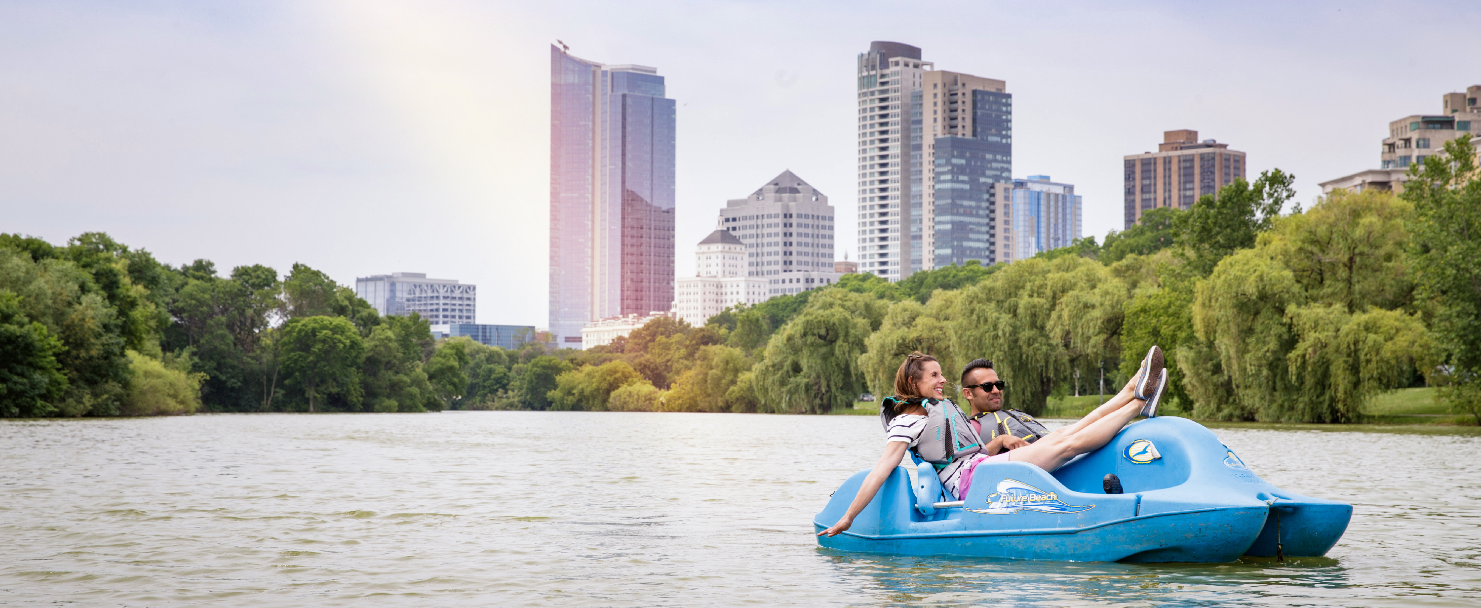 Milwaukee-012 Couple Pedal Boating