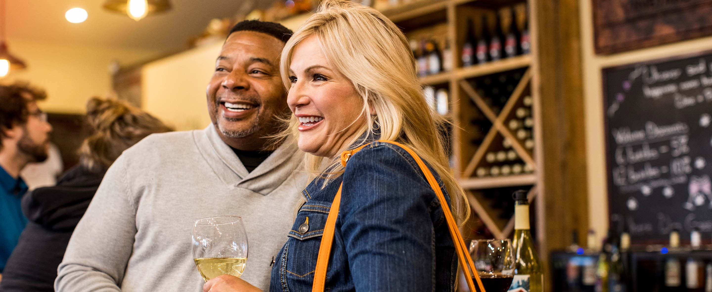 069 Couple Enjoying Wine at Bailys Run Winery