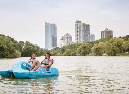 Paddle boarding loading=