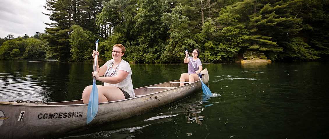 Sisters Canoeing at Cow Hollow in Governor Dodge State Park