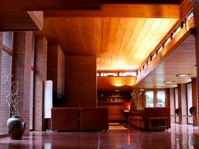 Book a Stay: Frank Lloyd Wright Homes in Wisconsin
