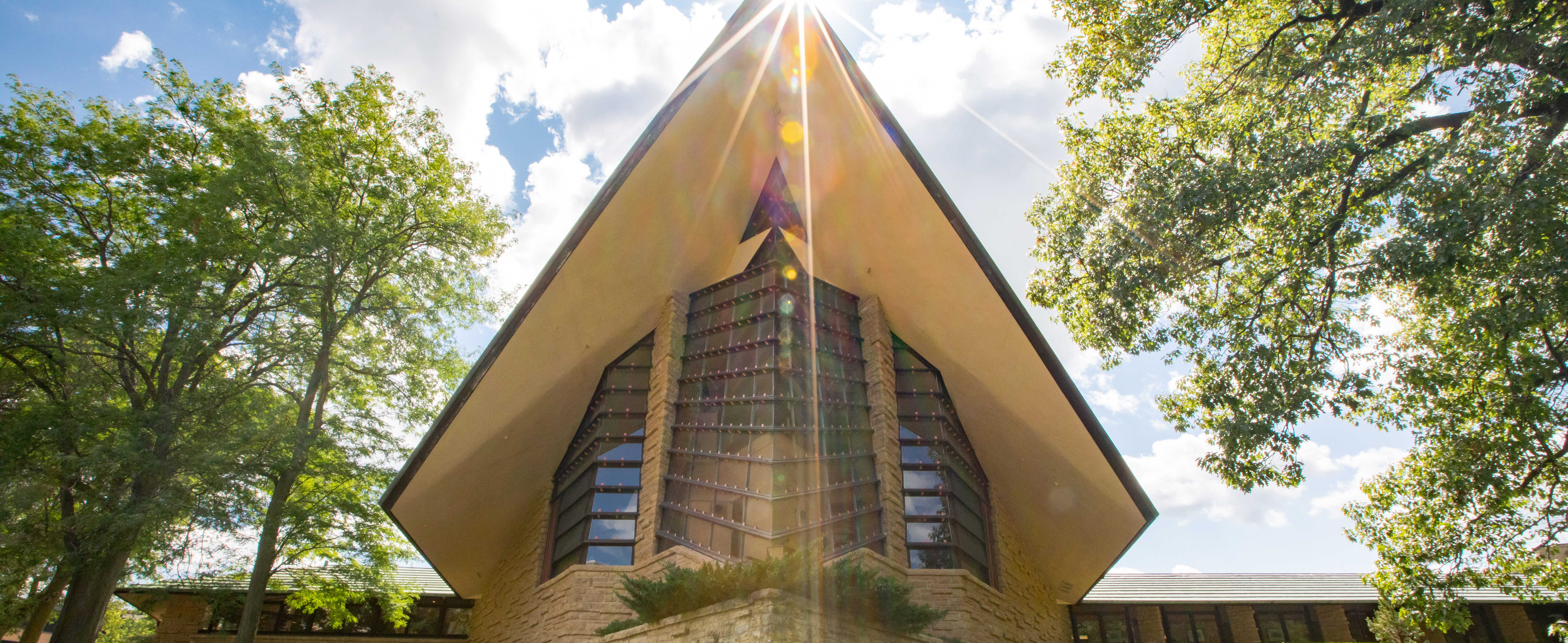 Exterior view of the First Unitarian Meeting House