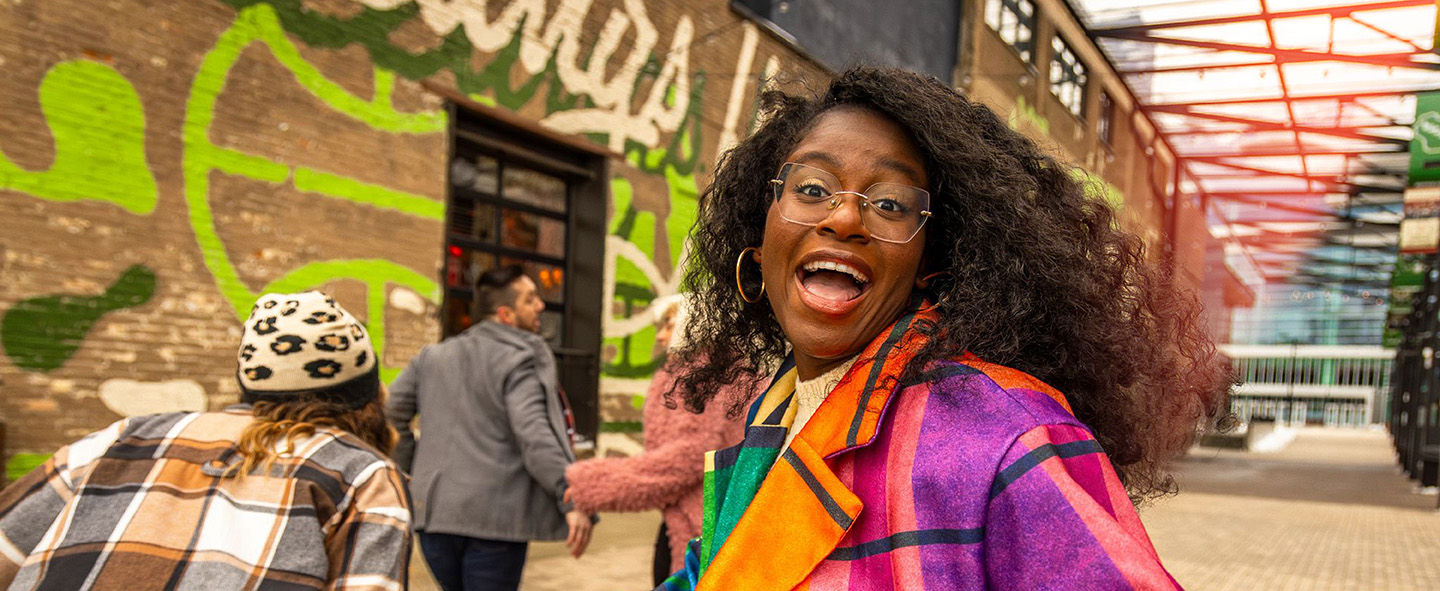 Deals - 081 Woman Smiling