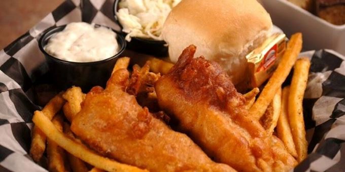 Howie&#39;s Fish Fry Friday