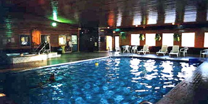 Eagle River Inn &amp; Resort-Pool Area