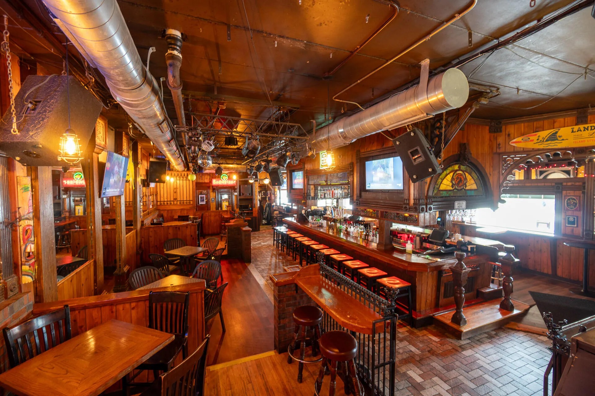 Interior of Hogs and Kisses