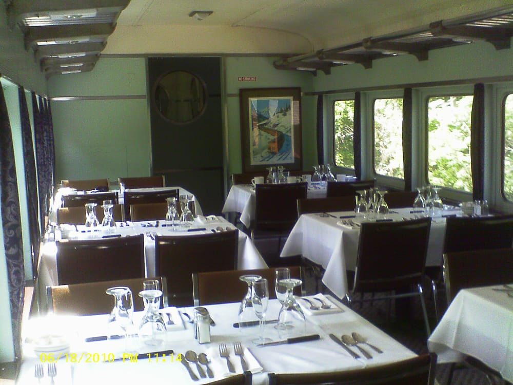 Round trip First Class Dinner train excursion that lasts 90 minutes.