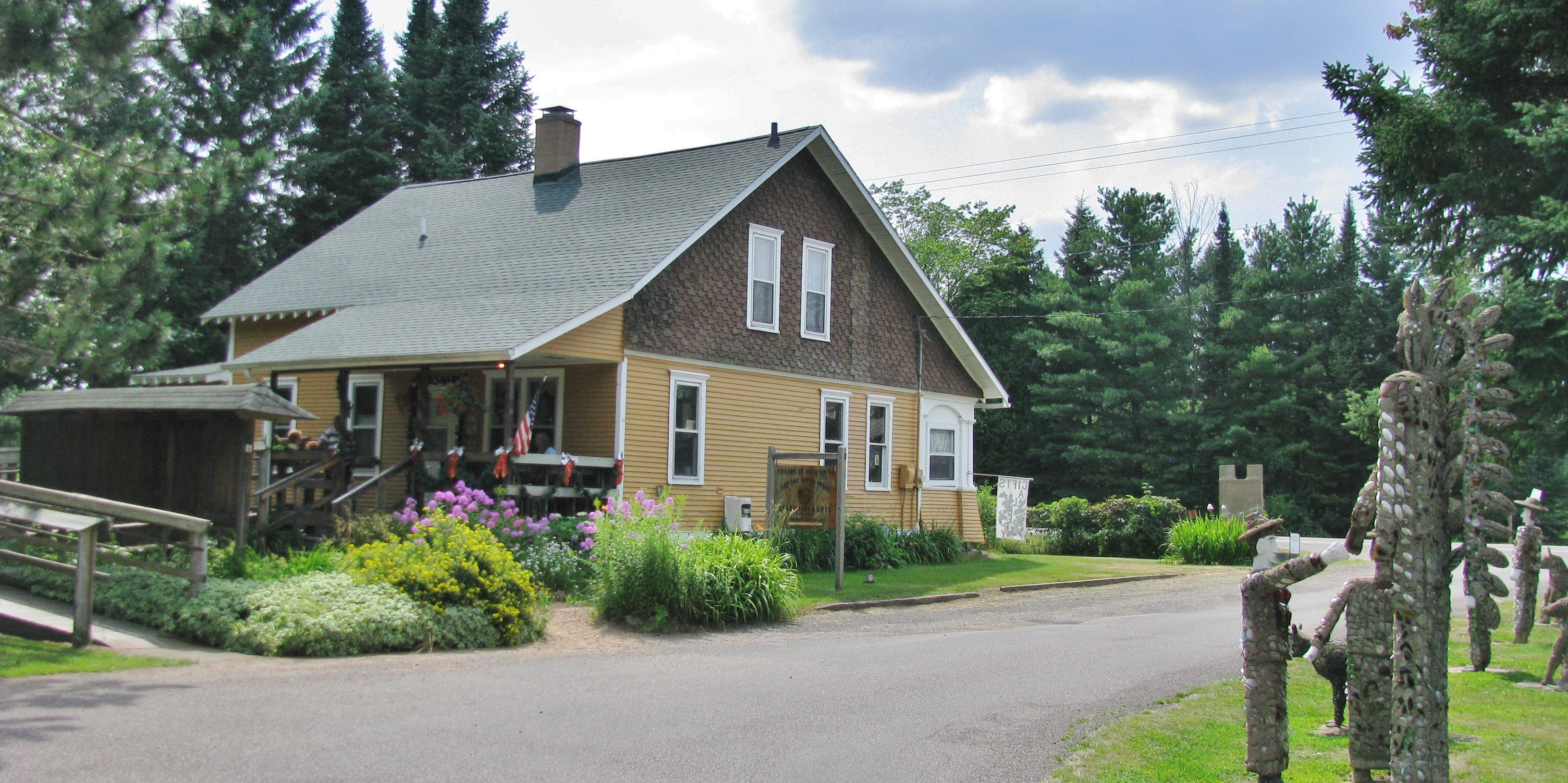 Historic Smith House Museum &amp; Gift Shop