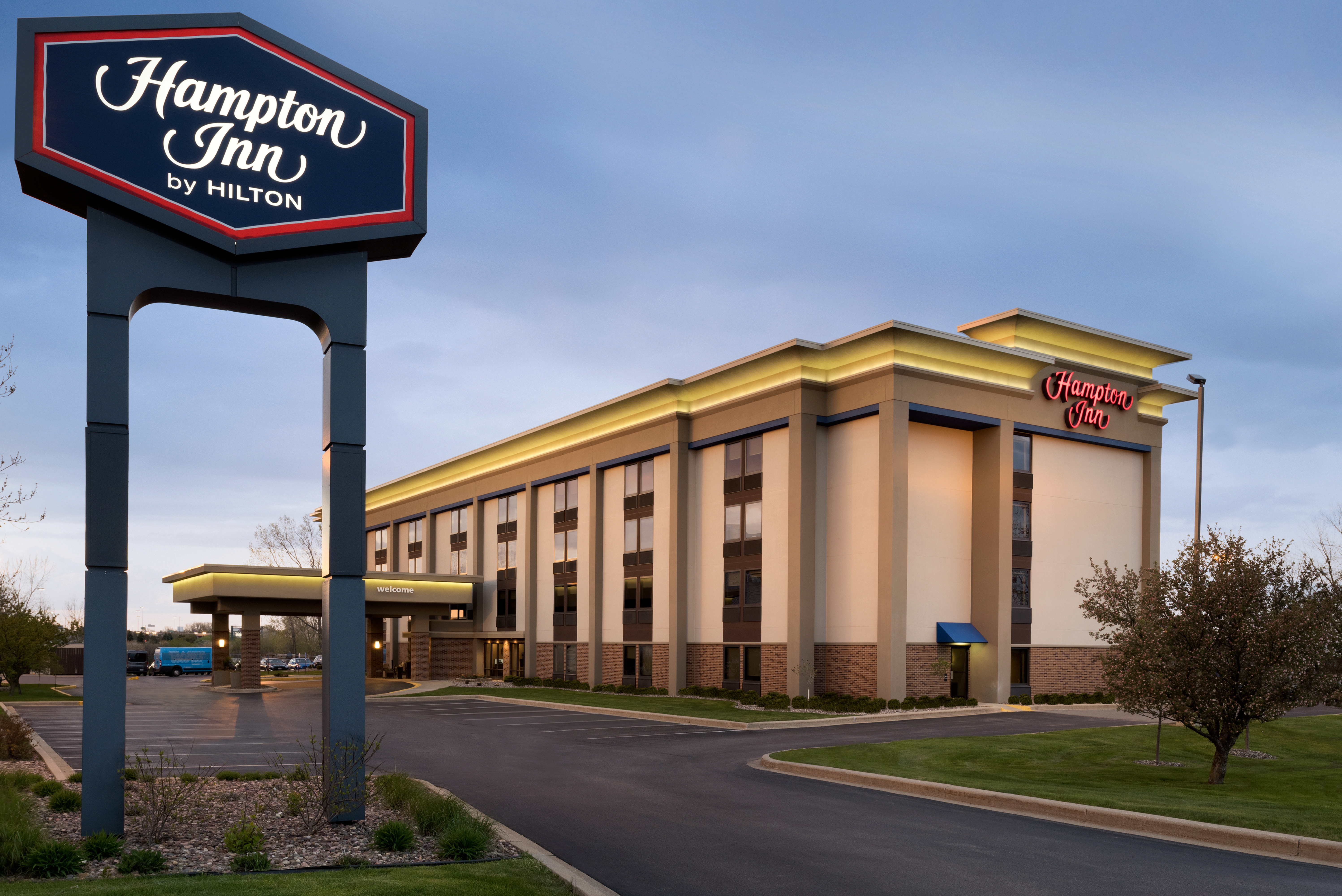 Book a stay at our Appleton hotel and enjoy great accommodations, free hot breakfast and free WiFi.