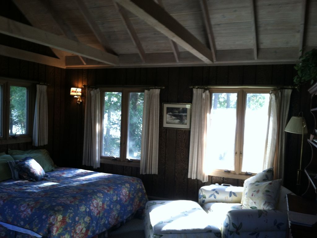 Log Cabin on Kangaroo Lake Travel Wisconsin