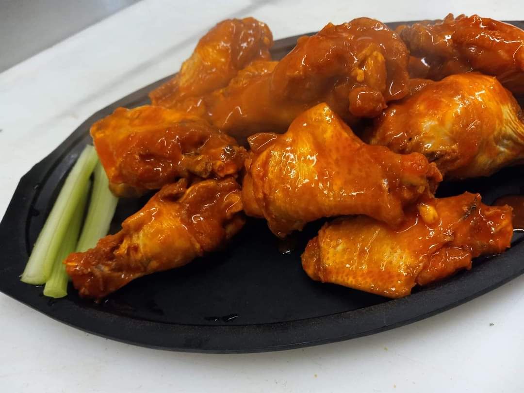 Bone in chicken wings from Pack'er Inn