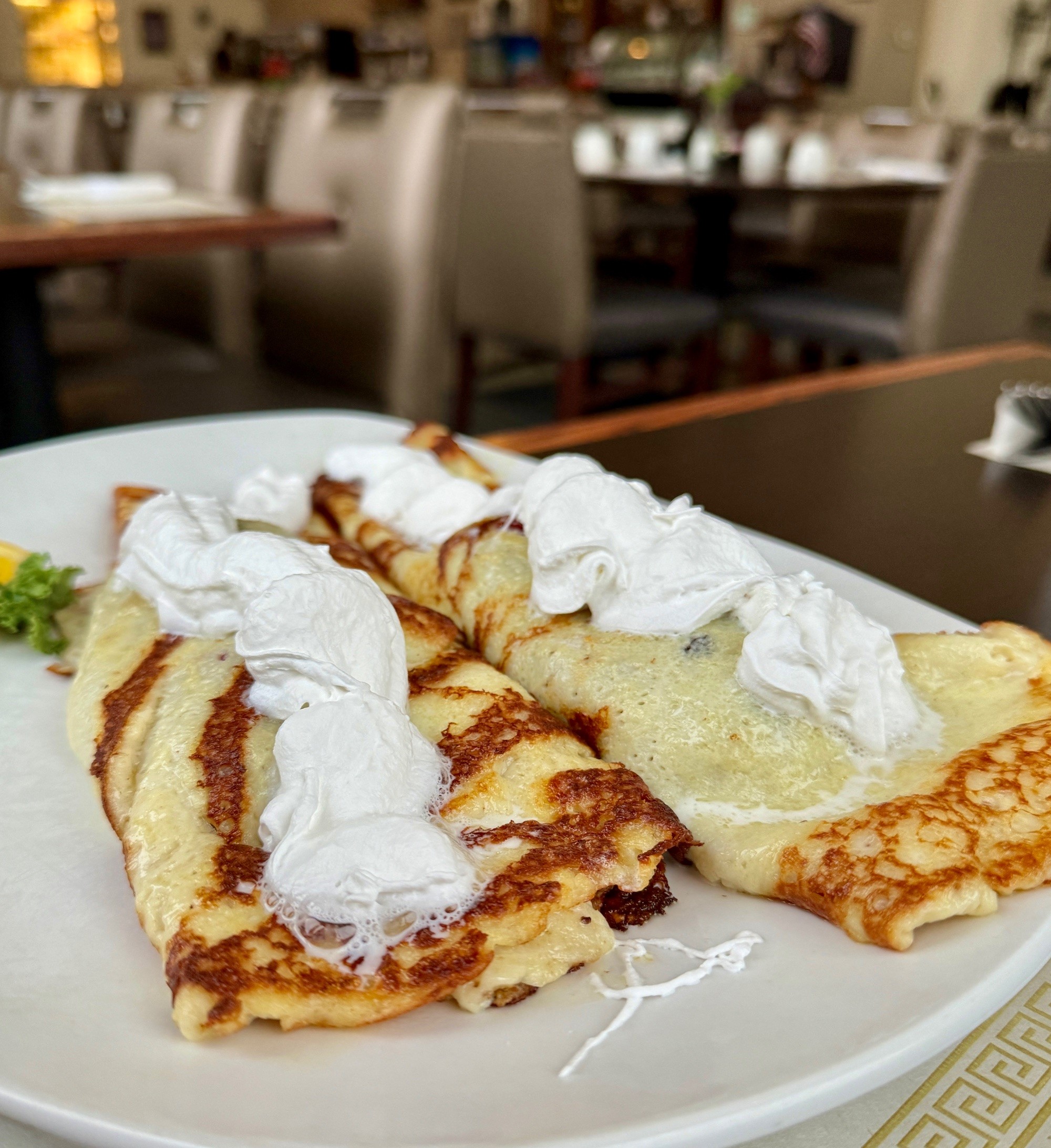 crepes with whip cream