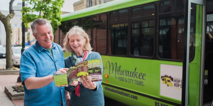 Map out your adventure in downtown Milwaukee with the Hop on Hop off Sightseeing Bus.