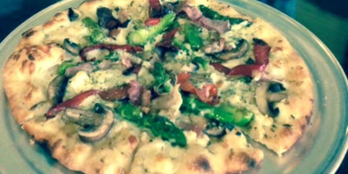 One of the great wood fired pizza&#39;s available at Fat Bruce&#39;s • Knuth Brewing Company in Ripon!