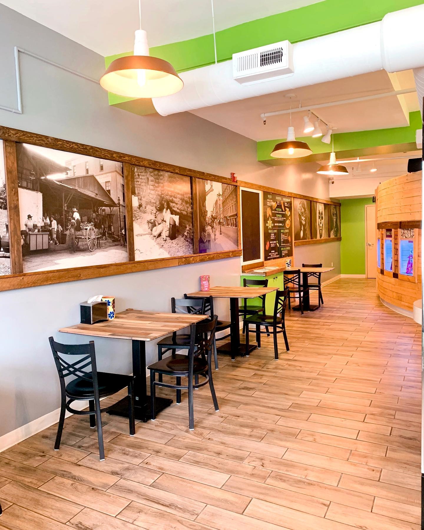 Dining room at Guac Star