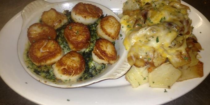 Seared Scallops with Spinah