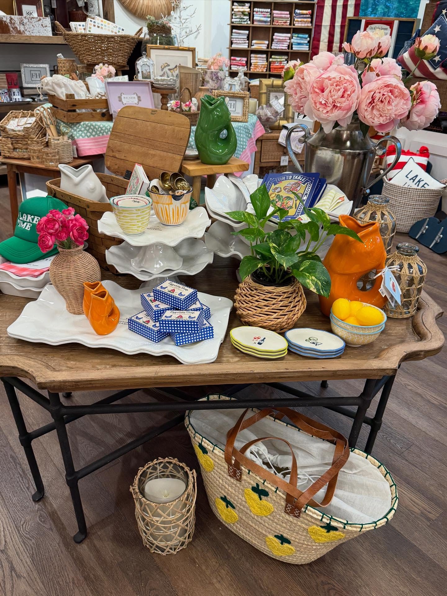 Table of gift items in Fontana Home.