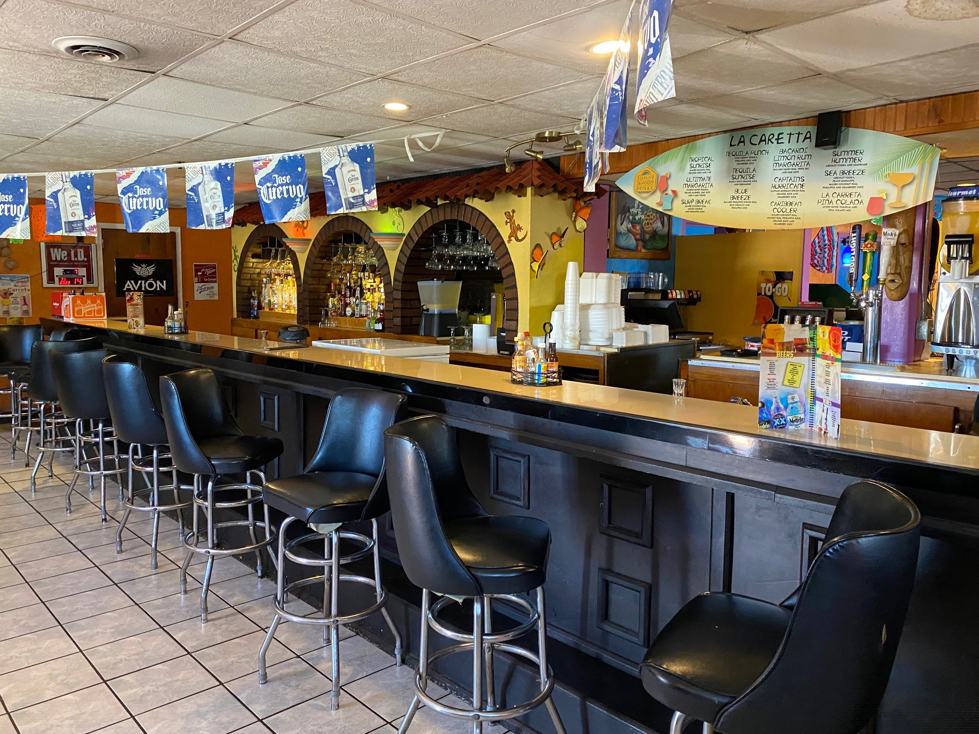 bar area at La Caretta