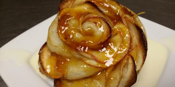 Apple Rose Pie with Bourbon Cr&#232;me Anglais
