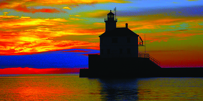 Superior Entry Lighthouse photo by Tom Mackay.